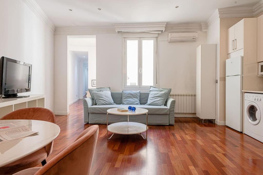Modern Apartment In Chueca Inf3Iz4 Madrid Exterior photo