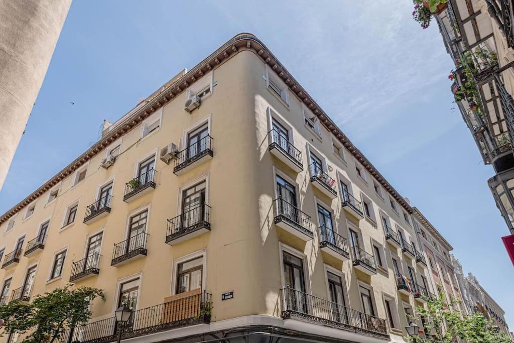 Modern Apartment In Chueca Inf3Iz4 Madrid Exterior photo